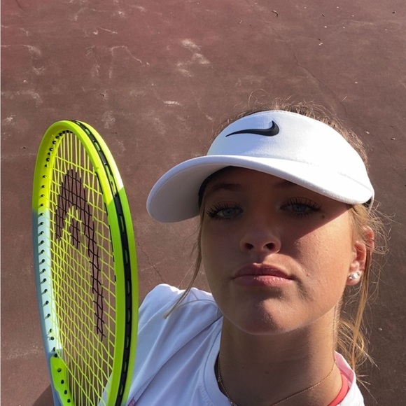 Meet your Posher, Gabby - Picture 4 of 4